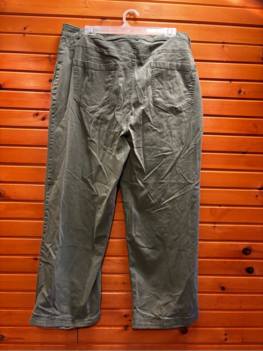 Old Navy women’s Olive Chinos - Picture 2 of 3